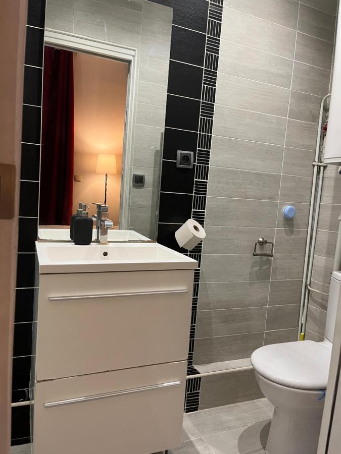 Dream Dwell Paris-Chic Flat In The Heart Of Marais Near Pompidou Centre Apartment Екстериор снимка